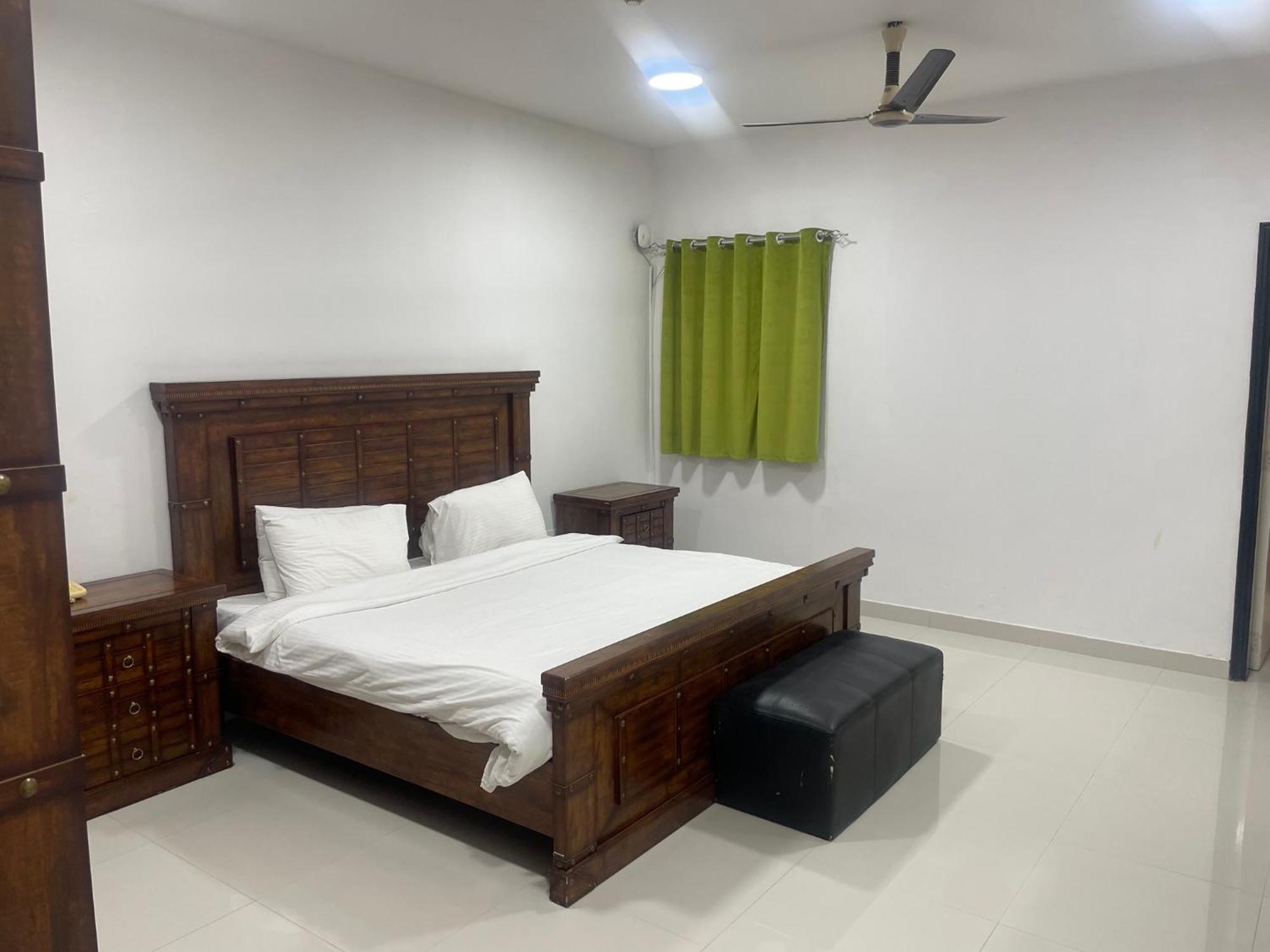 Al Wadi Hotel